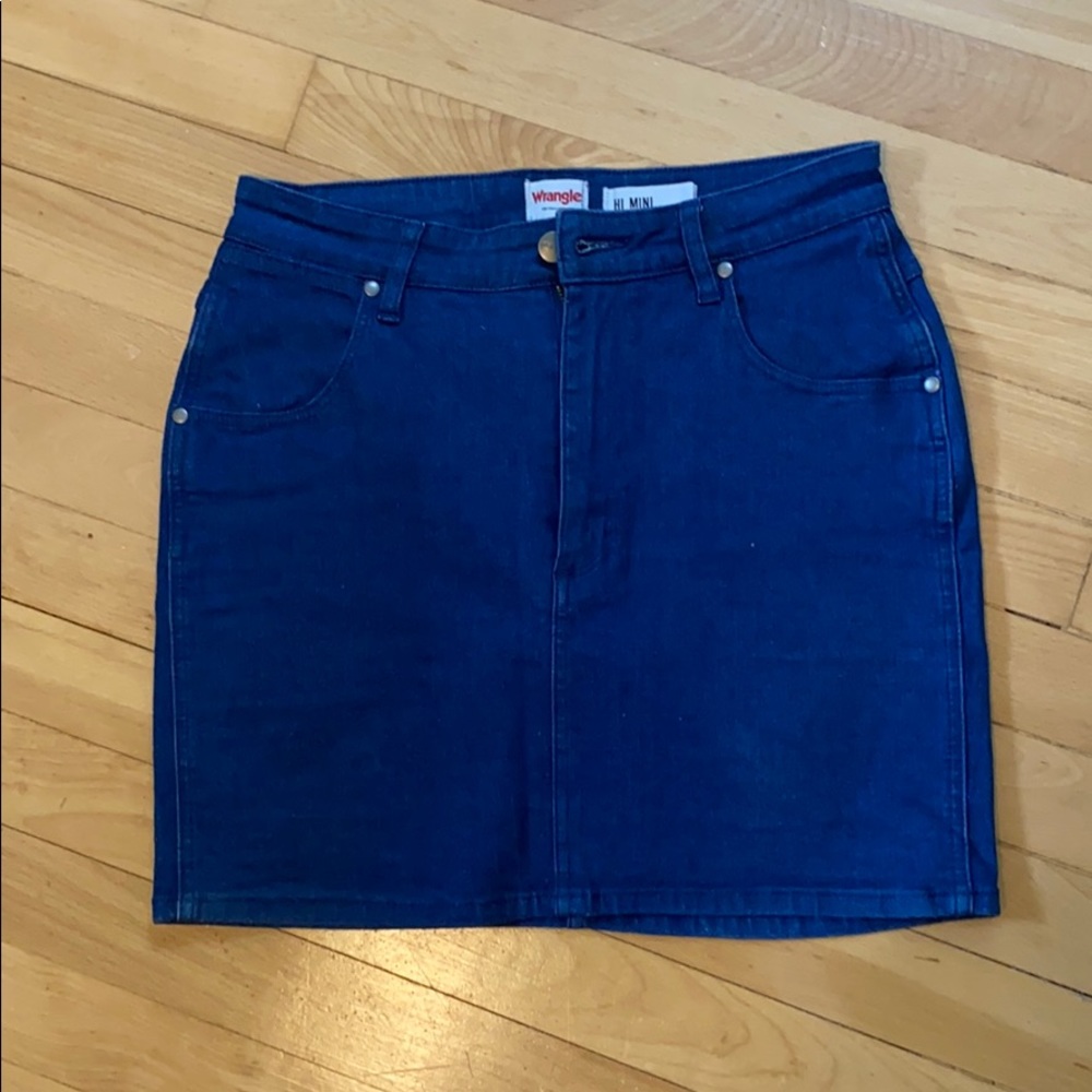 SOLD: Wrangler high tide denim skirt